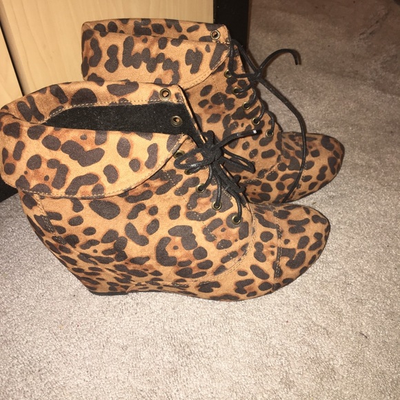 BAMBOO Shoes - Leopard Print Wedge Booties